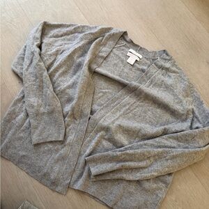 100% cashmere Heather Gray Cardigan